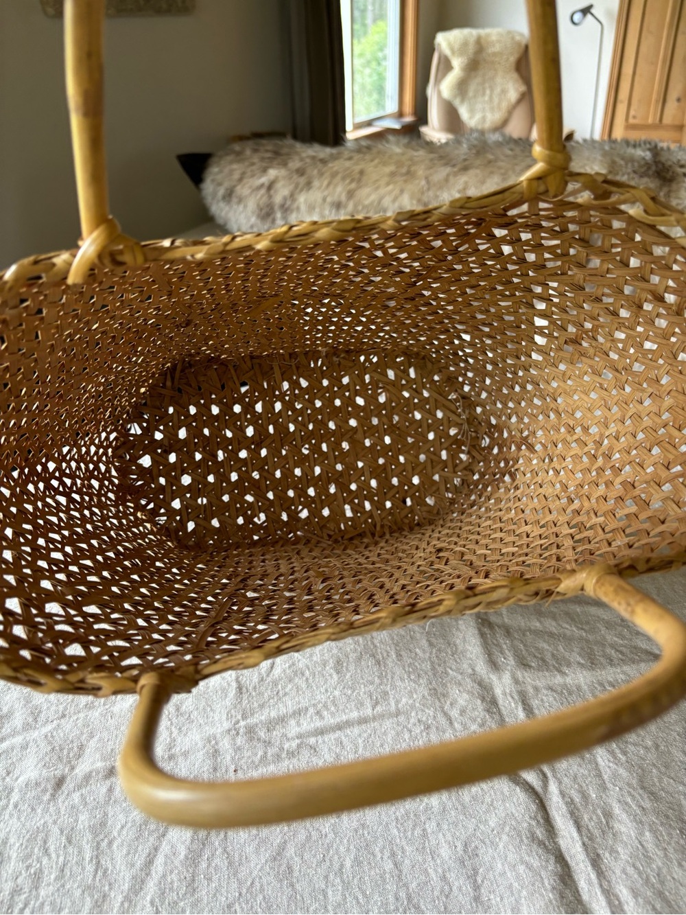 Vintage Wicker Market Basket - Picture 2 of 6